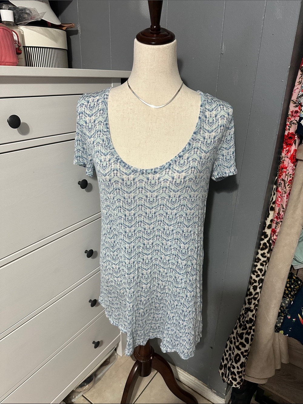 Victoria's Secret Light Blue Scoop Neck Short Sleeve Tunic